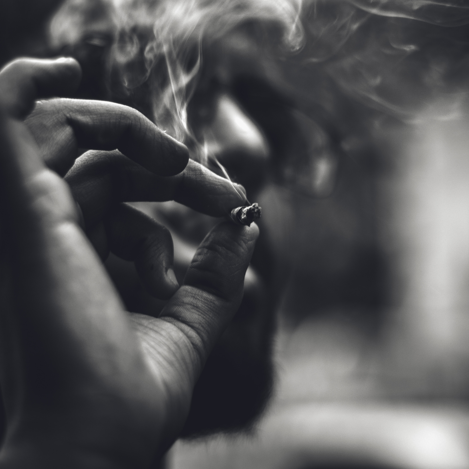 Mélanger la weed ou la résine avec le CBD pour moins fumer !